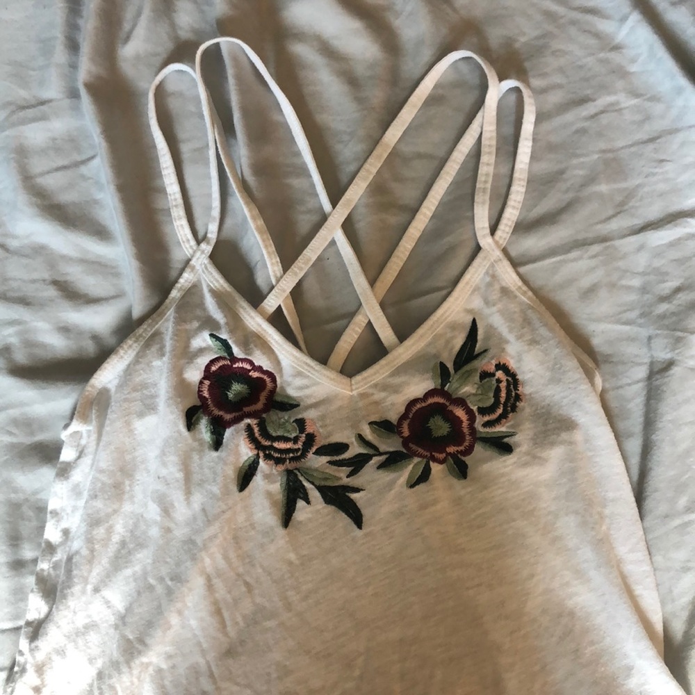 White Aeropostale criss-cross tank
